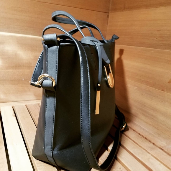 Handbag - Picture 3 of 4